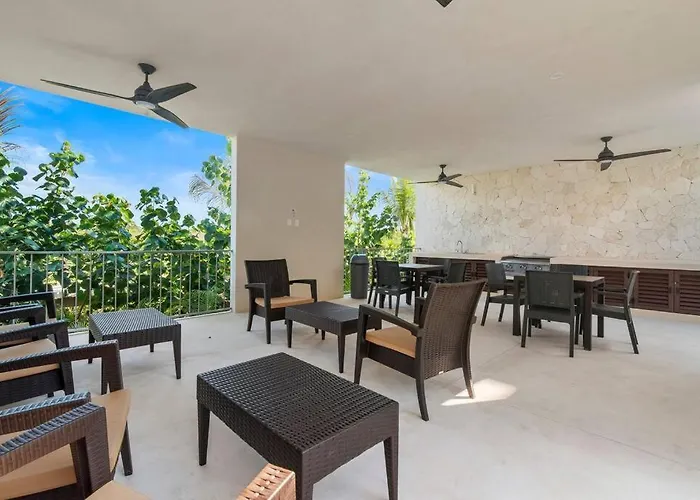 Oceanfront Paradise In Sea View Access *