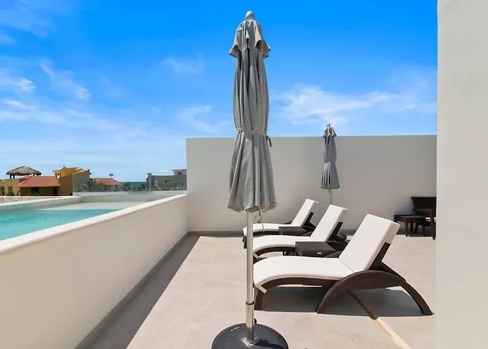 Oceanfront Paradise In Sea View Access *